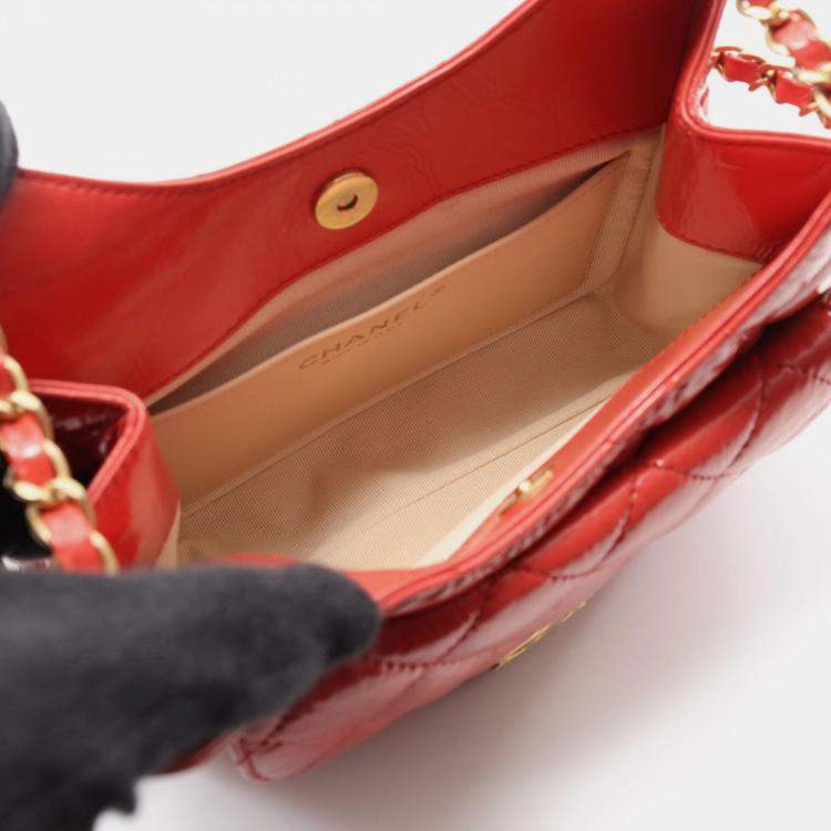 Pre Owned Chanel Wavy CC Small Pink Quilted Crumpled Calfskin Hobo Bag