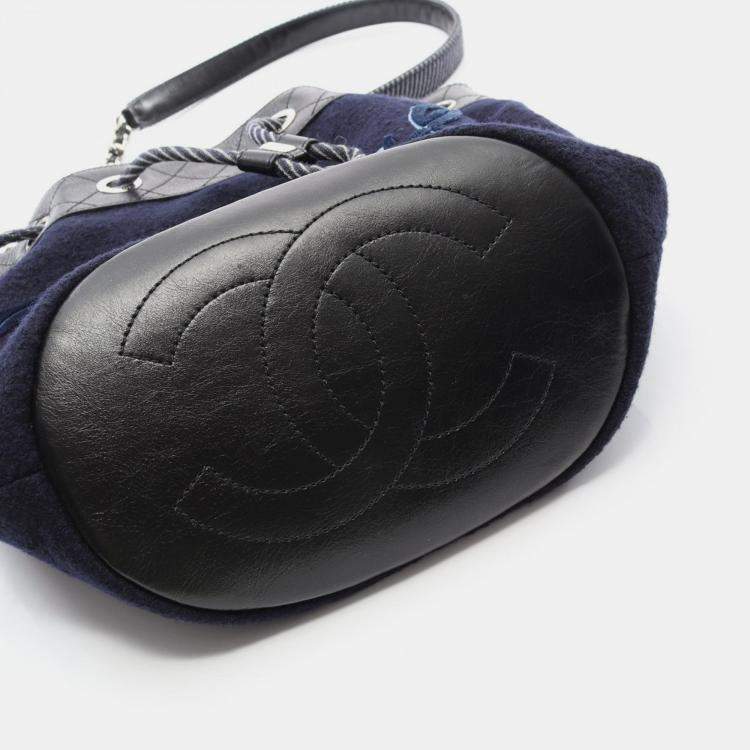 Pre Owned Chanel Paris Hamburg Navy/Black Leather and Wool Shoulder Bag