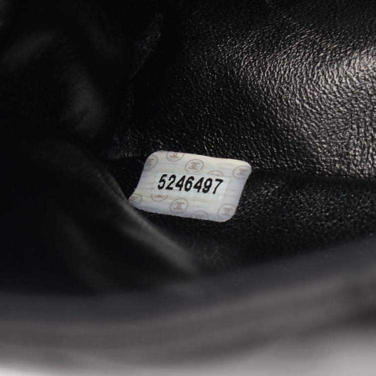 Pre Owned حقيبة كتف شانيل جلد أسود سلسلة أكريليك بقلاّب