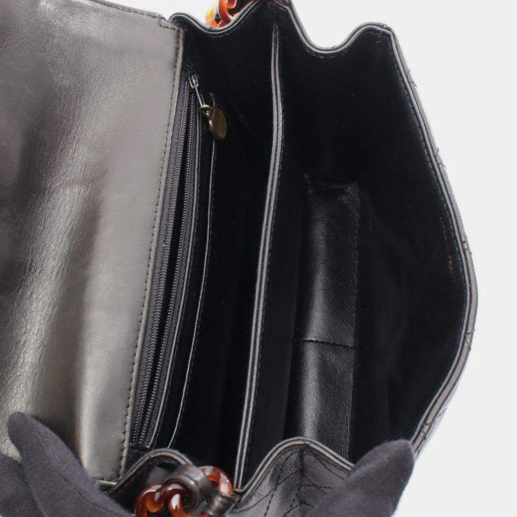 Pre Owned حقيبة كتف شانيل جلد أسود سلسلة أكريليك بقلاّب