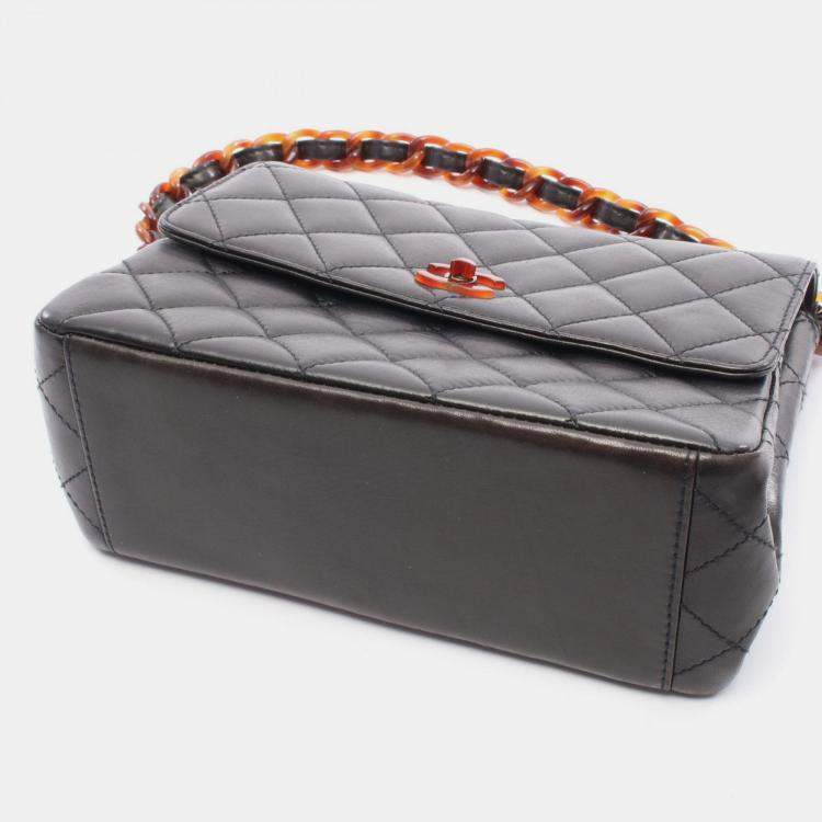 Pre Owned حقيبة كتف شانيل جلد أسود سلسلة أكريليك بقلاّب