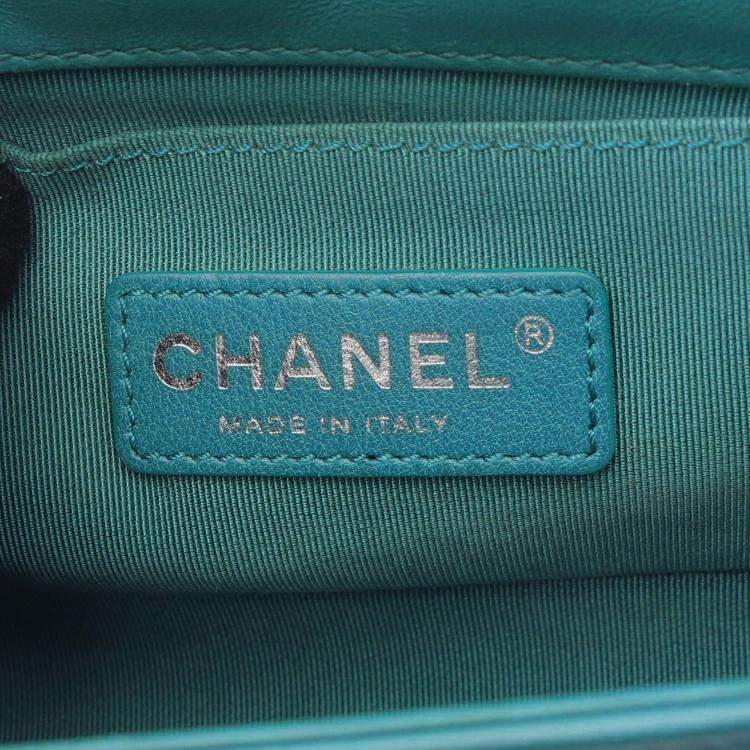 Pre Owned Chanel Boy Small Green Leather Shoulder Bag