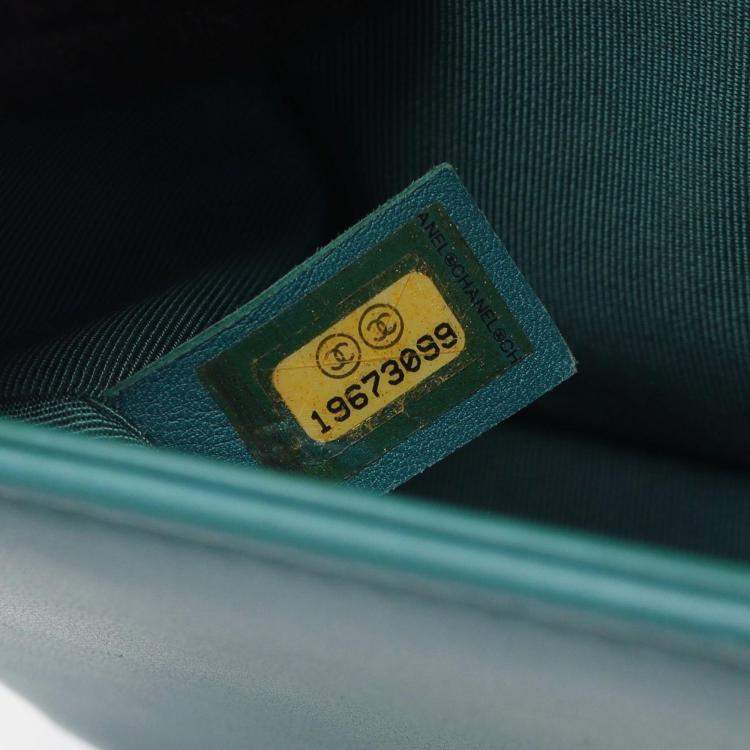 Pre Owned Chanel Boy Small Green Leather Shoulder Bag