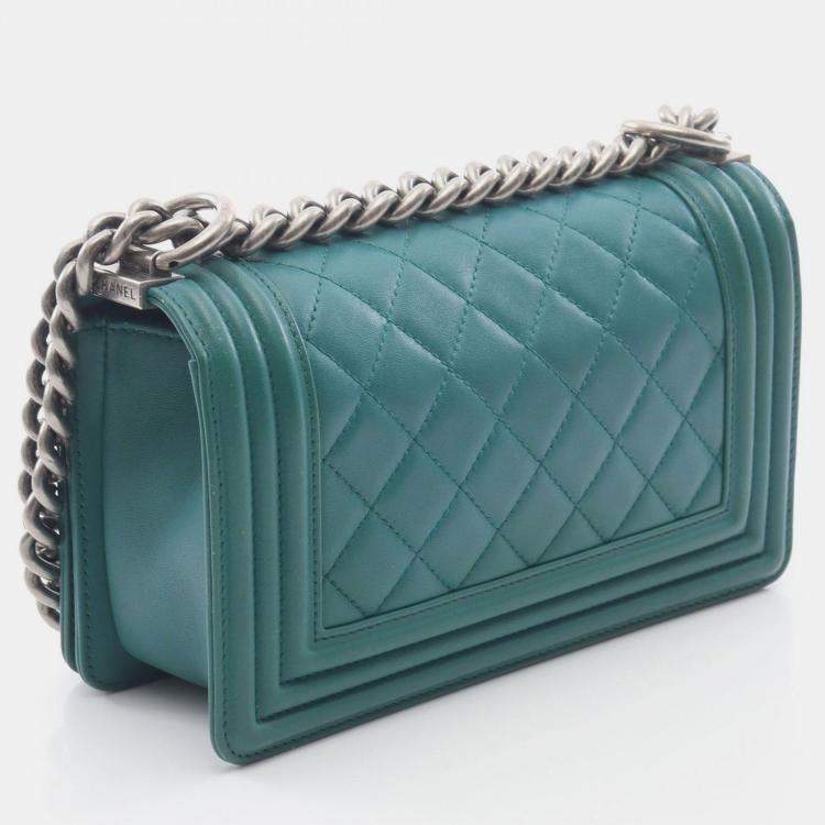 Pre Owned Chanel Boy Small Green Leather Shoulder Bag