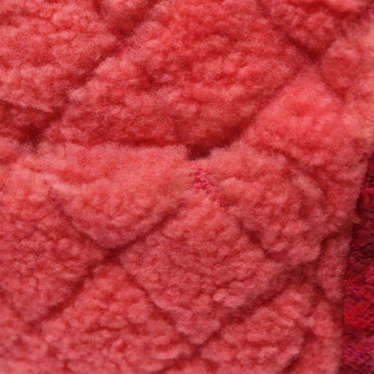 Pre Owned حقيبة شانيل كتف قلاب صغير مربع من الشيرلينج والتويد بلون الفوشيا