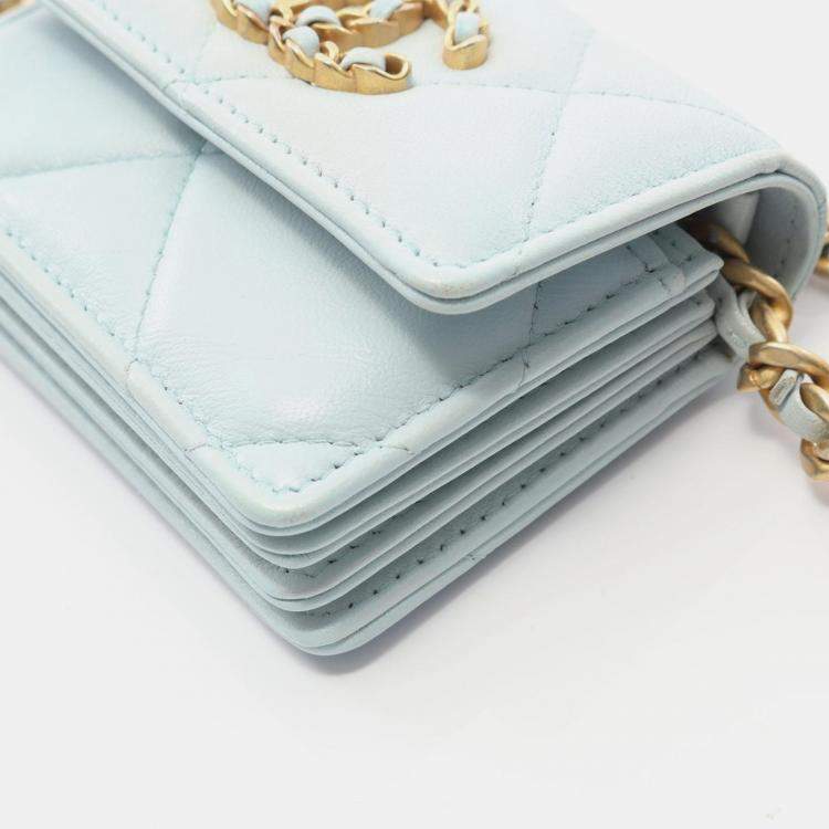 Pre Owned Chanel 19 Blue Leather Coin Purse On Chain