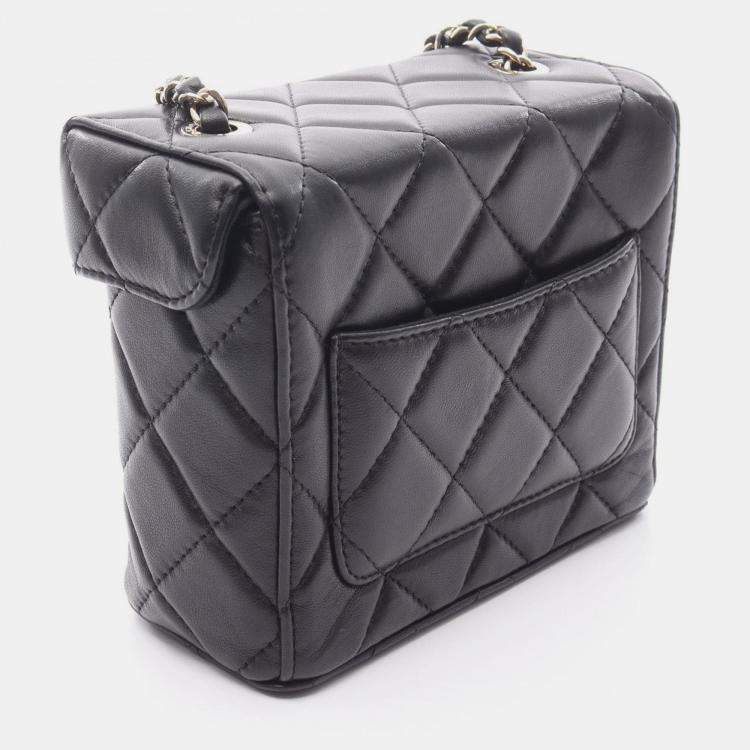 Pre Owned Chanel  CC Box Small Black Leather Shoulder Bag