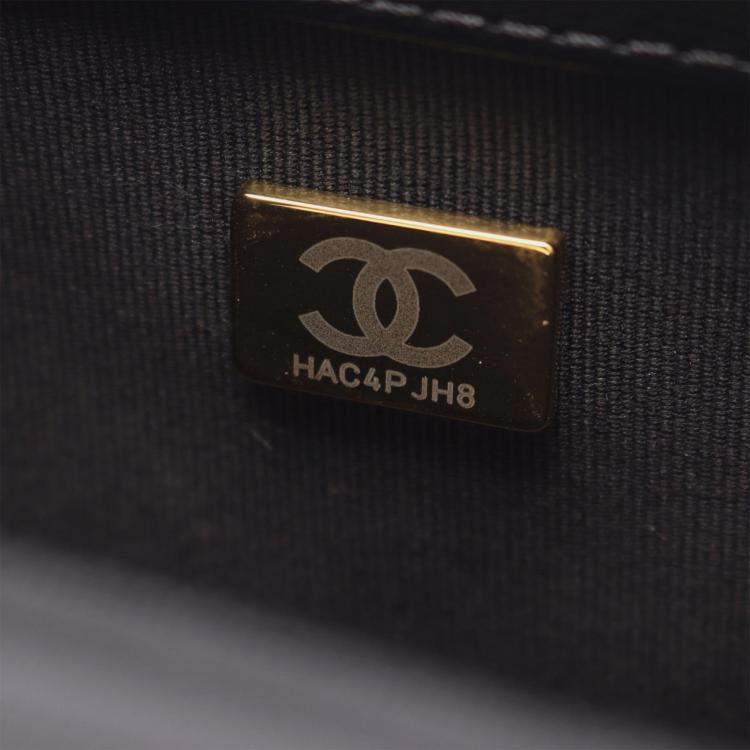 Pre Owned Chanel  CC Box Small Black Leather Shoulder Bag