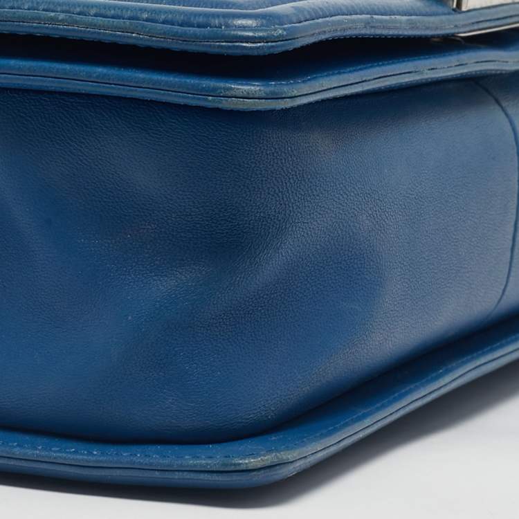 Pre Owned Chanel Blue/Iridescent Chevron PVC and Leather Medium Boy Flap Bag