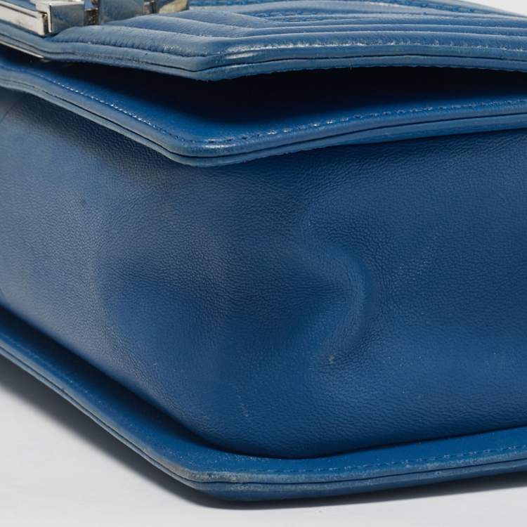 Pre Owned Chanel Blue/Iridescent Chevron PVC and Leather Medium Boy Flap Bag