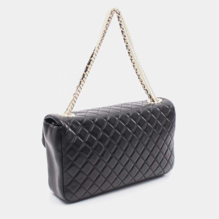مملوكة مسبقًا Chanel Westminster Black Leather Shoulder Bag