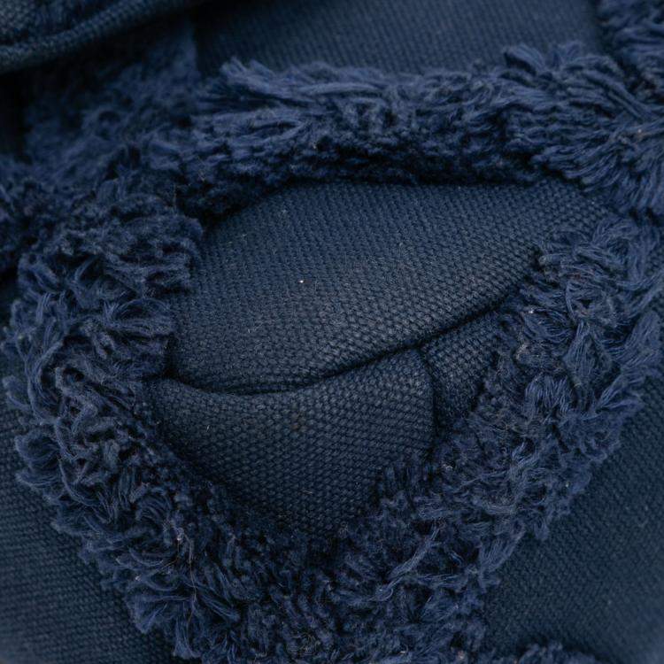 مملوكة مسبقًا Chanel Blue Medium Canvas and Cotton 19 Flap