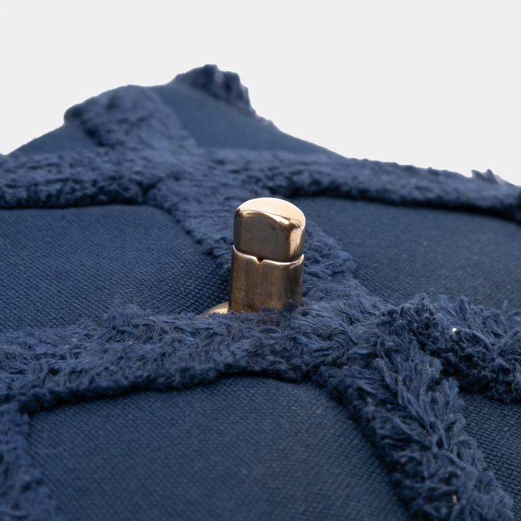 مملوكة مسبقًا Chanel Blue Medium Canvas and Cotton 19 Flap