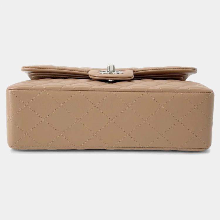 Pre Owned Chanel Matelasse W Flap Chain shoulder Bag Beige Lambskin Size 23