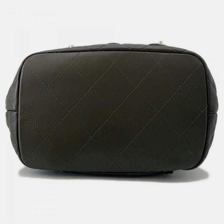 Pre Owned Chanel Matelasse Backpack Khaki Lambskin