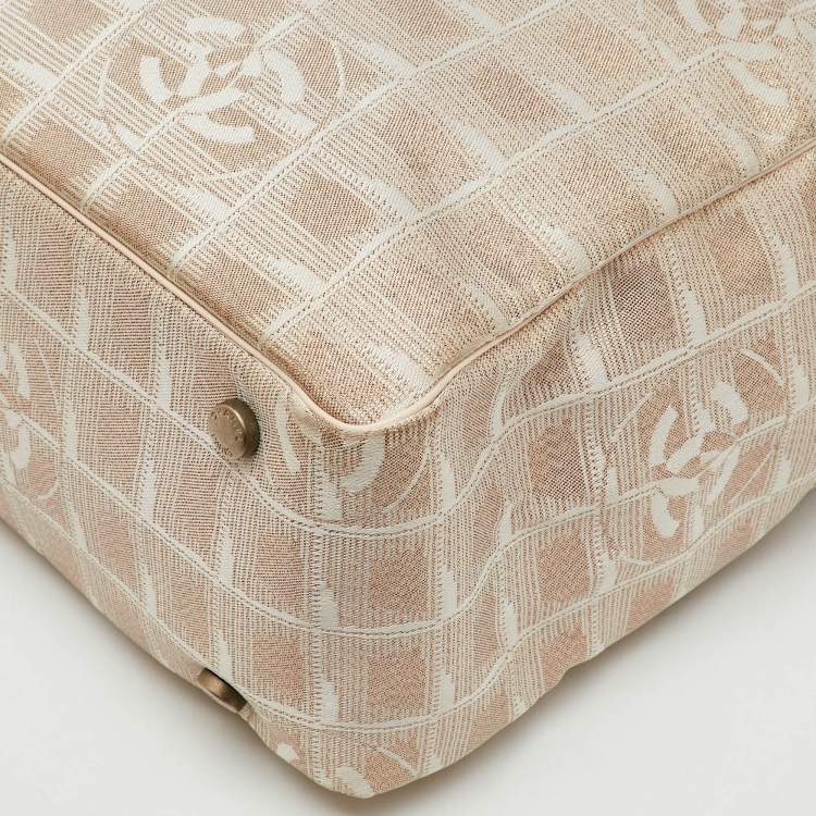 Pre Owned Chanel Beige Shimmer Nylon and Leather CC Logo Travel Line Tote
