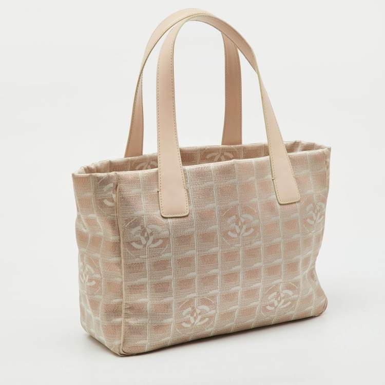 Pre Owned Chanel Beige Shimmer Nylon and Leather CC Logo Travel Line Tote