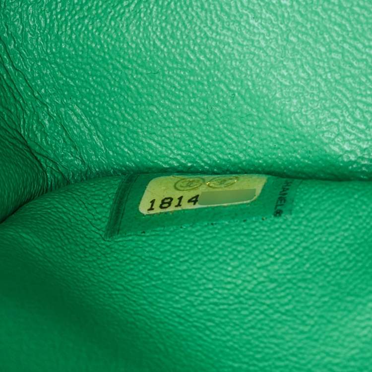 Pre Owned Chanel Green Quilted Caviar Leather Maxi Classic Double Flap Bag