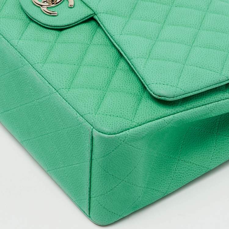 Pre Owned Chanel Green Quilted Caviar Leather Maxi Classic Double Flap Bag