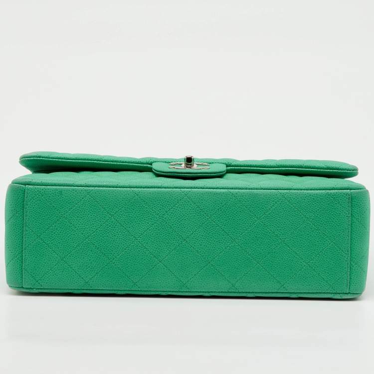 Pre Owned Chanel Green Quilted Caviar Leather Maxi Classic Double Flap Bag