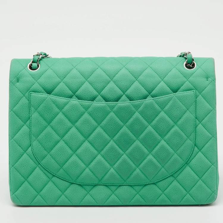 Pre Owned Chanel Green Quilted Caviar Leather Maxi Classic Double Flap Bag