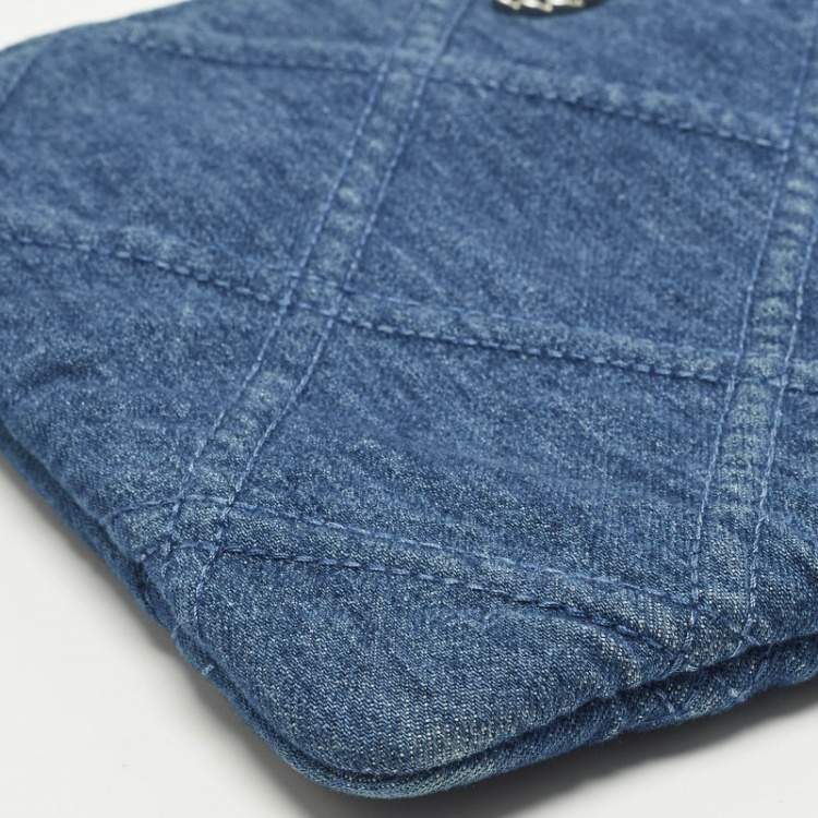 Pre Owned Chanel Blue Quilted Denim 19 O Case