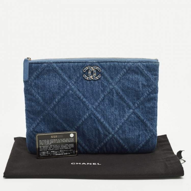 Pre Owned Chanel Blue Quilted Denim 19 O Case