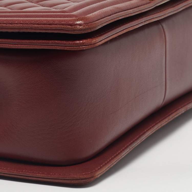 Pre Owned Chanel Burgundy Quilted Leather Medium Boy Flap Bag