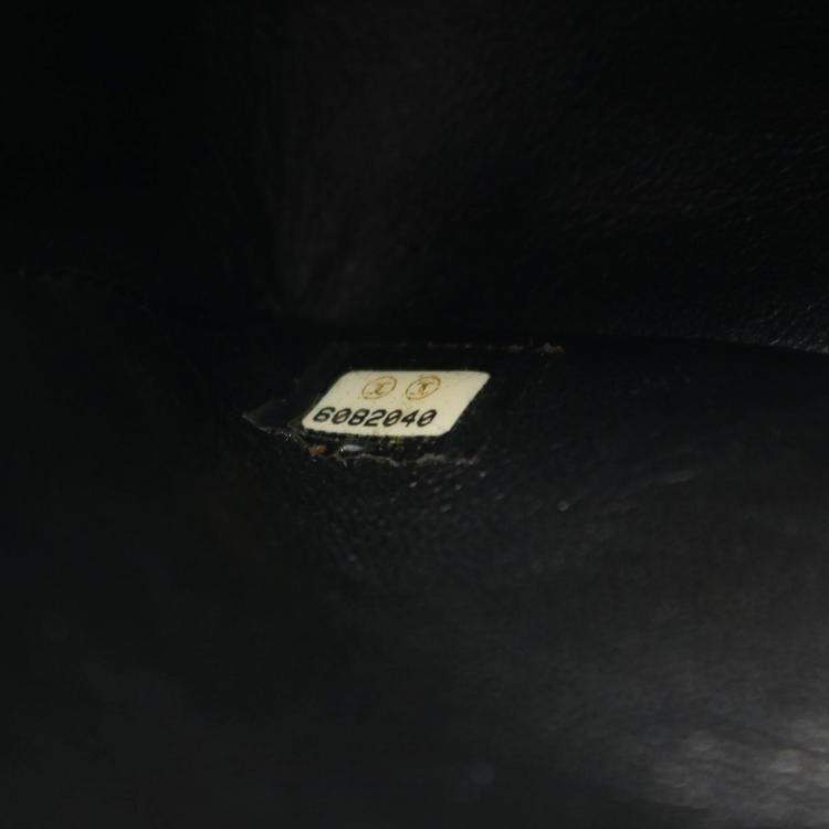 Pre Owned Chanel Matelasse W Flap Chain Shoulder Bag Leather Black