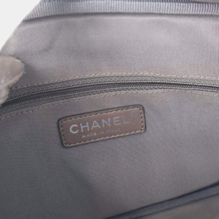 Pre Owned Chanel Medium Shiny Red Calfskin Reissue Camera Bag