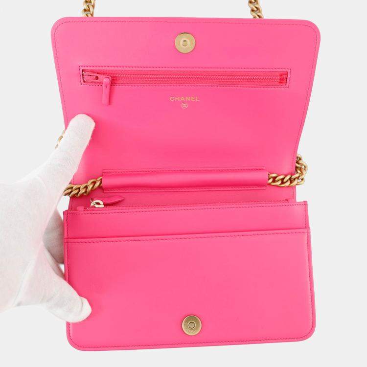 Pre Owned Chanel Chain Wallet Boy Chevron Coco Mark V Stitch