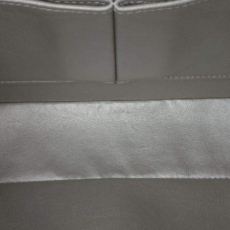 Pre Owned Chanel Silver Medium Classic Iridescent Caviar Double Flap