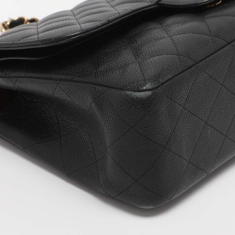 مملوكة مسبقًا حقيبة شانيل جامبو كلاسيك جلد كافيار أسود مبطن بقلاب مزدوج