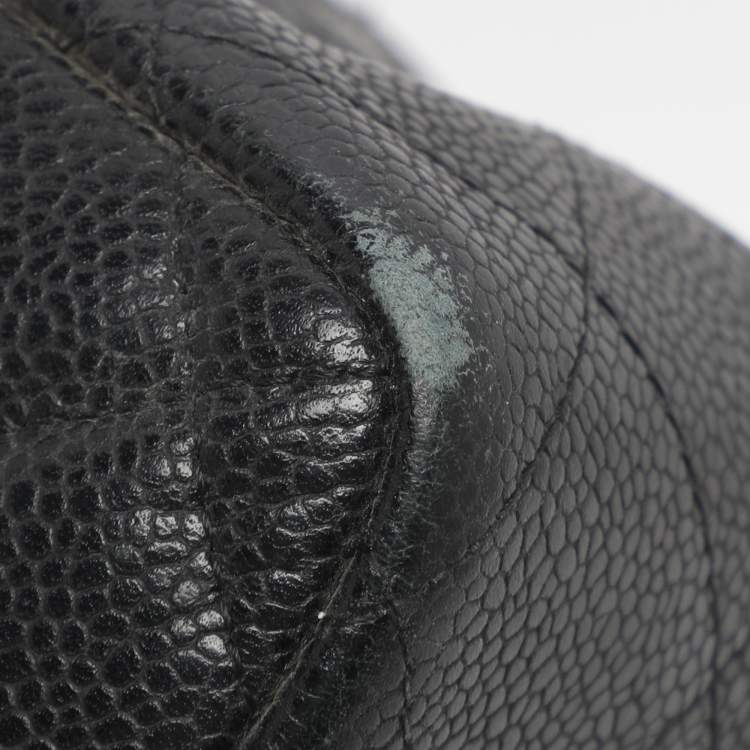 مملوكة مسبقًا حقيبة شانيل جامبو كلاسيك جلد كافيار أسود مبطن بقلاب مزدوج