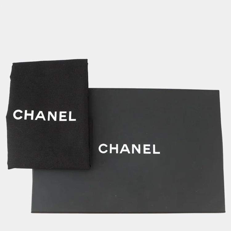 مملوكة مسبقًا Chanel Matelasse Top Handle Bag White Lambskin Size 20