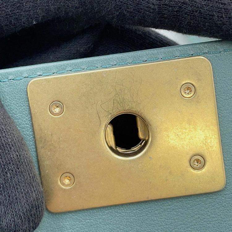 Pre Owned Chanel Boy Chanel Blue/Green Lambskin Size 20