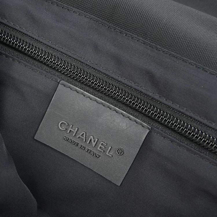 Pre Owned Chanel Black Felt Nylon Sport Line 2way Handbag