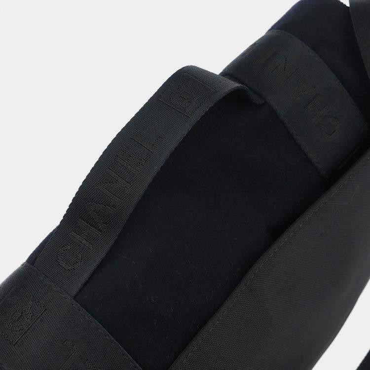 Pre Owned Chanel Black Felt Nylon Sport Line 2way Handbag