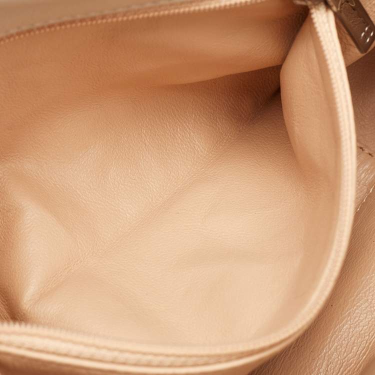 Pre Owned Chanel Cream Leather Luxe Ligne CC Accordion Flap Bag