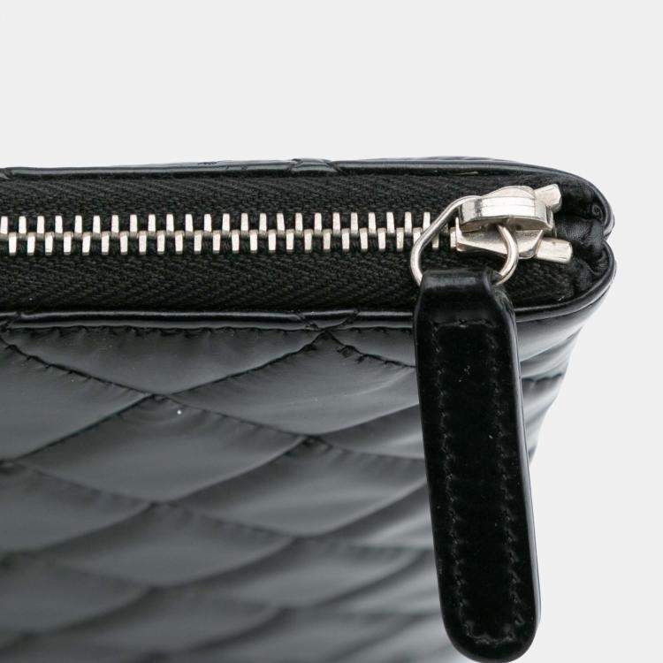 Pre Owned Chanel Black Large Quilted Patent O Case Clutch