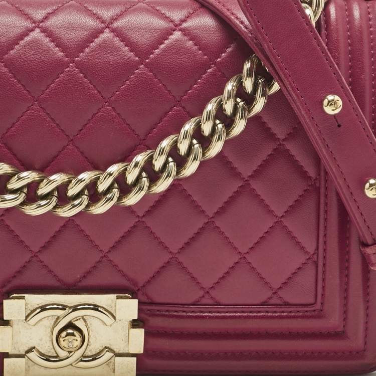 Pre Owned Chanel Pink Quilted Leather Medium Boy Flap Bag