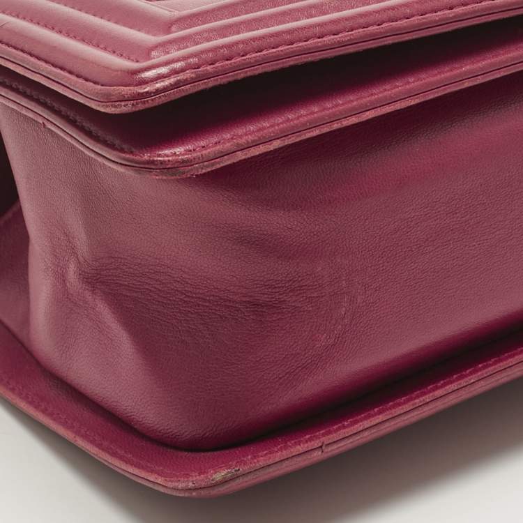 Pre Owned Chanel Pink Quilted Leather Medium Boy Flap Bag