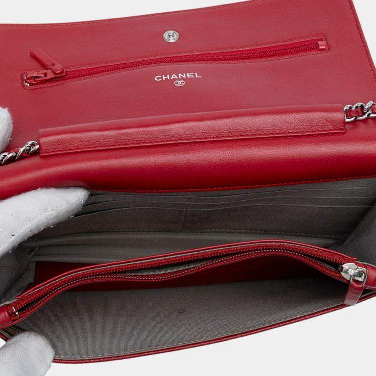 Pre Owned Chanel Red CC Caviar Wallet On Chain