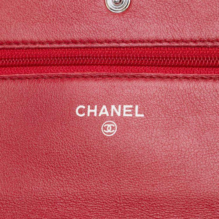 Pre Owned Chanel Red CC Caviar Wallet On Chain
