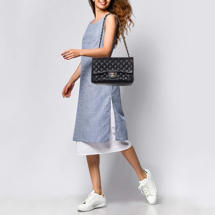 Pre Owned Chanel Black Quilted Caviar Leather Jumbo Classic Double Flap Bag