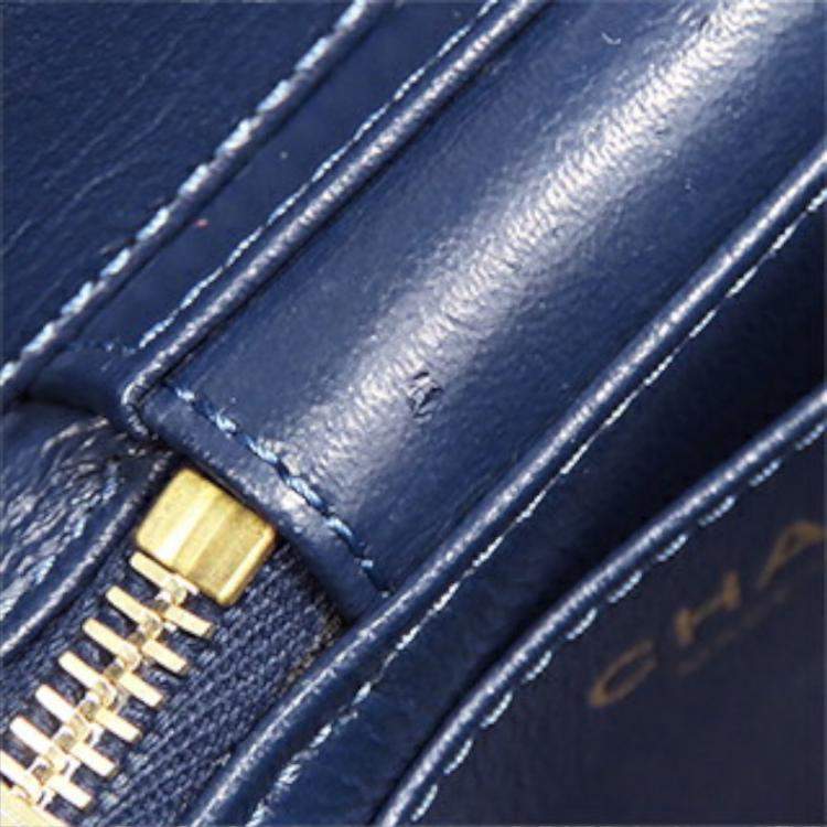 Pre Owned Chanel Navy Blue Quilted Lambskin Trendy CC Vanity Case