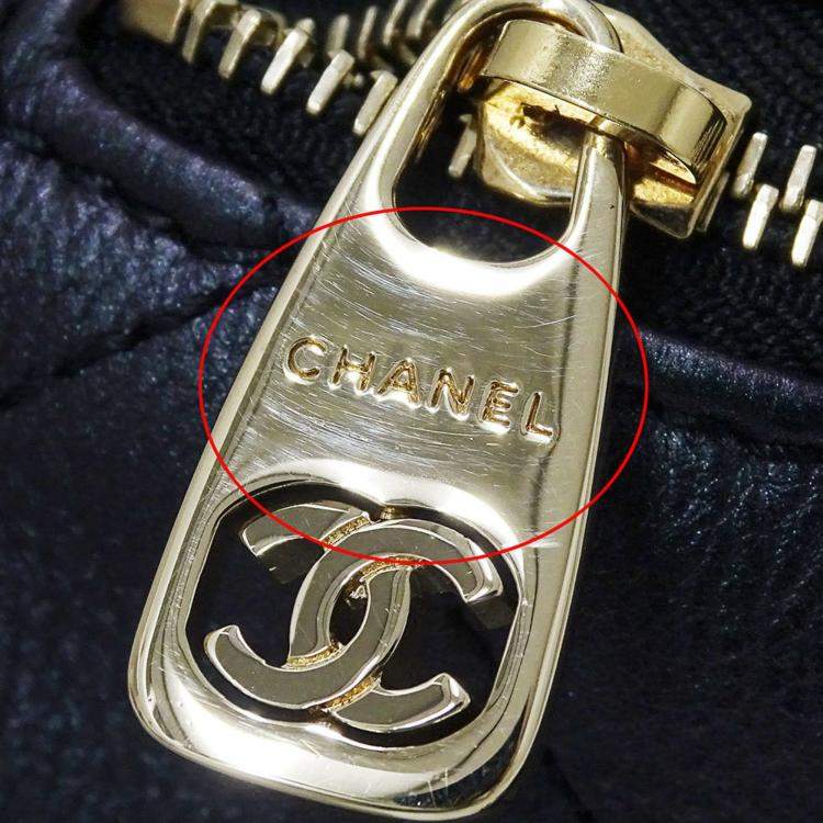 Pre Owned Chanel Matelasse Black Leather Compact  Body Waist Bag