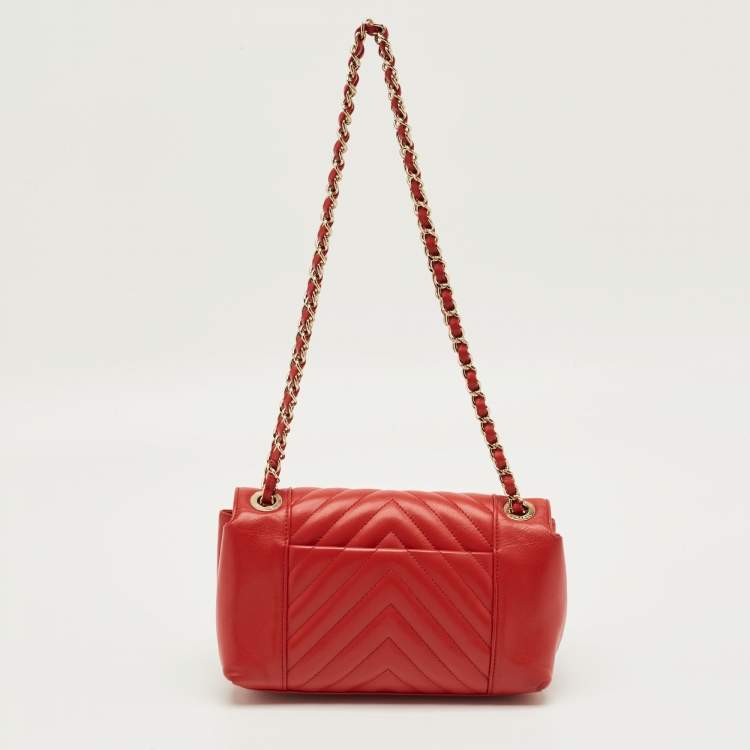 Pre Owned Chanel Red Chevron Leather Small Daily Flap Bag