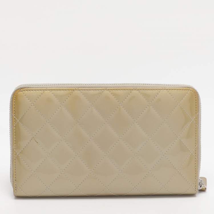 Pre Owned Chanel Olive Quilted Patent Leather CC Zip Around Organizer Wallet