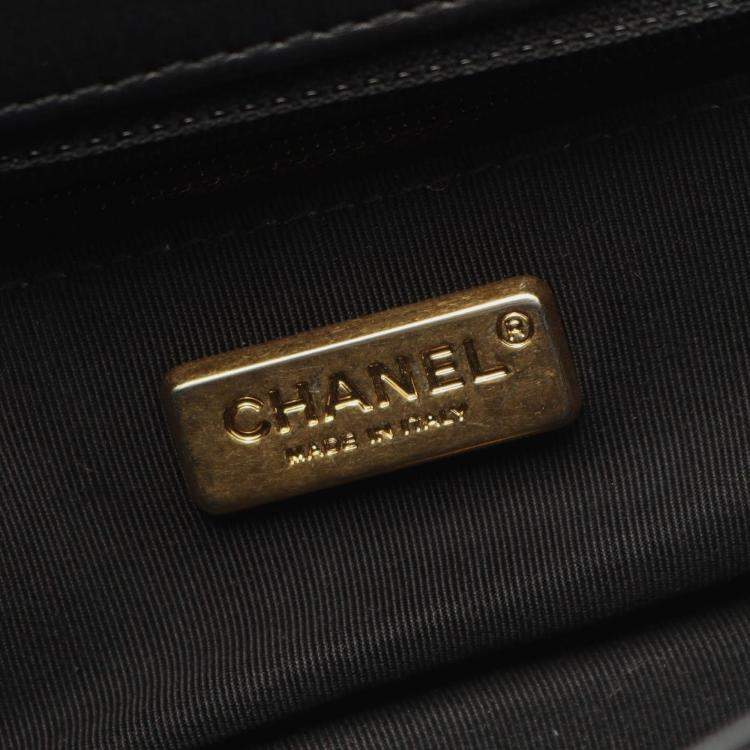 Pre Owned Chanel Rock the Corner Black Chevron Calfskin Flap Bag 